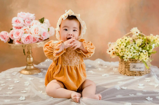 新泰宝宝有鼻屎怎么弄出来